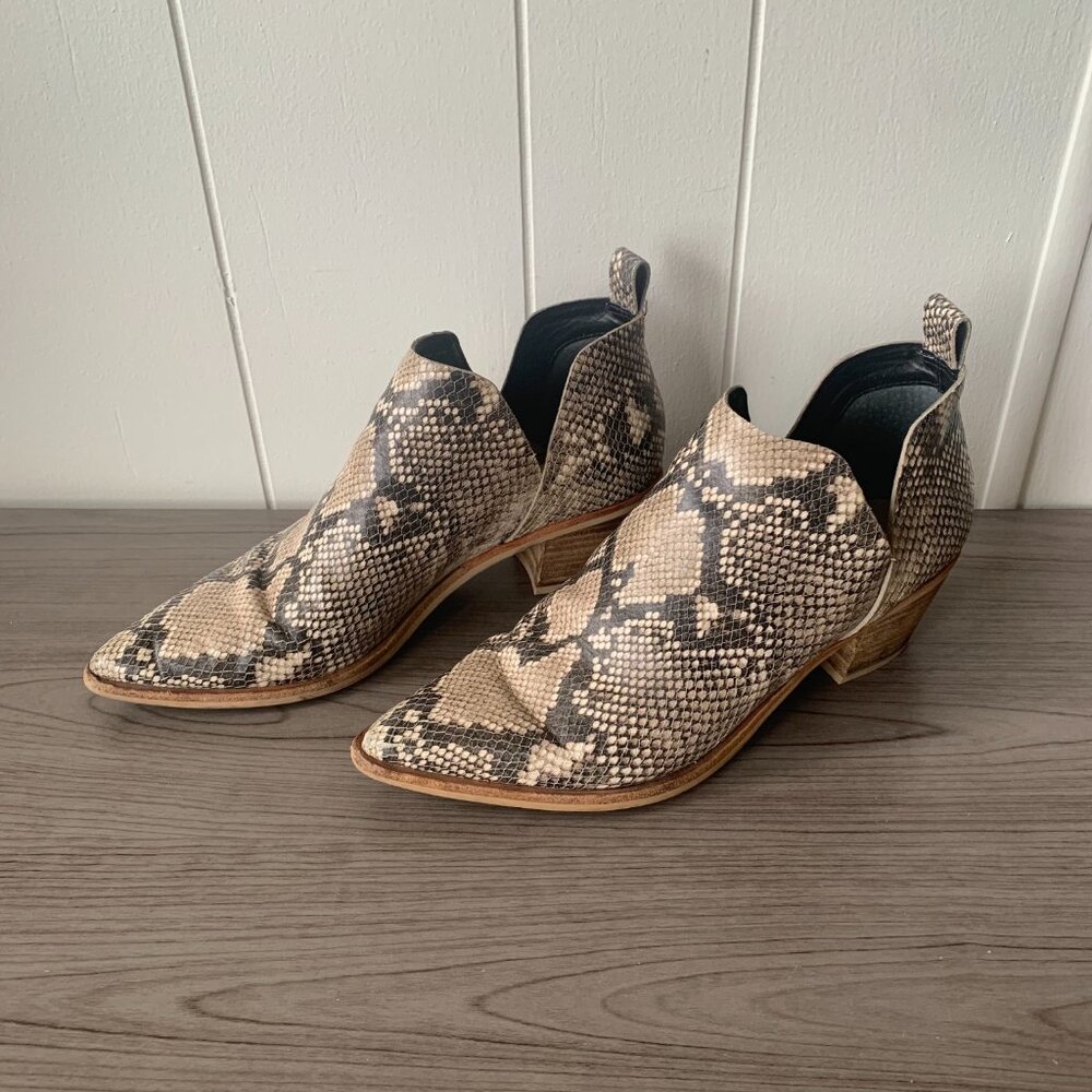 Dolce Vita Sonni Pointy Toe Bootie in Snake